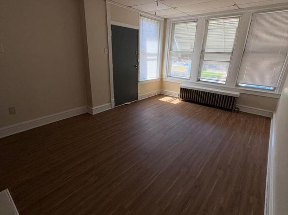 5823 Akron Street, Philadelphia PA 19149