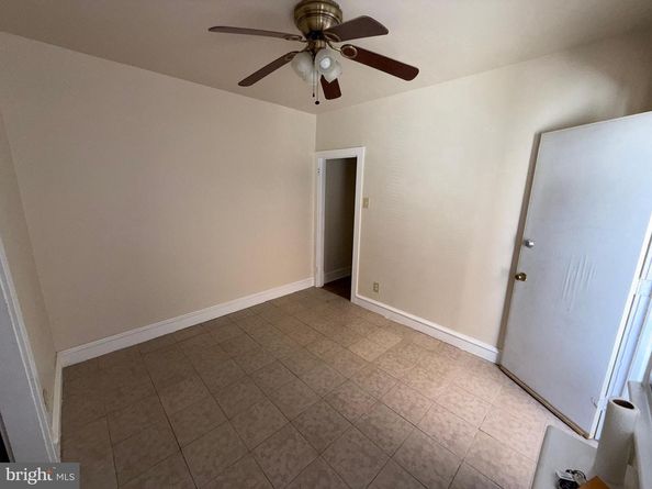 5823 Akron Street, Philadelphia PA 19149