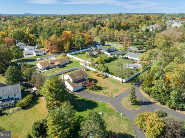 1674 N Wales Road, Blue Bell PA 19422