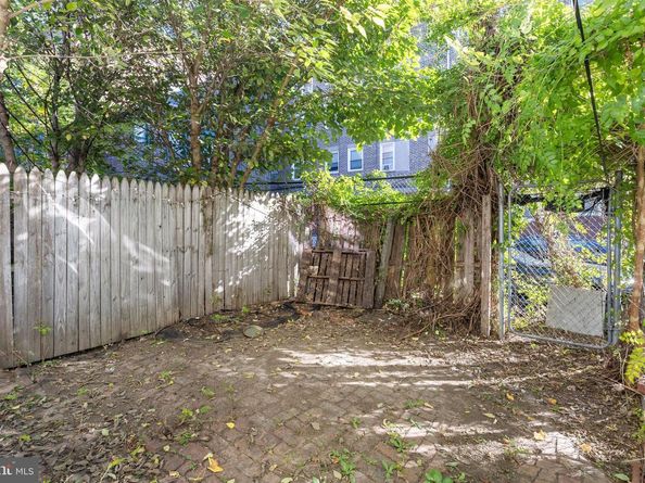 523 N 35TH Street, Philadelphia PA 19104