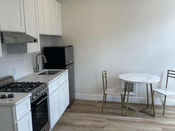 1532 S 2nd Street, Philadelphia PA 19147