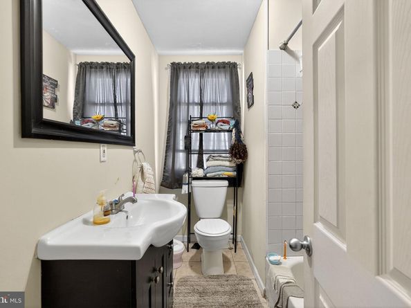 1947 Penfield Street, Philadelphia PA 19138