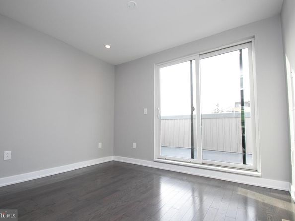 755 N Capitol Street, Philadelphia PA 19130