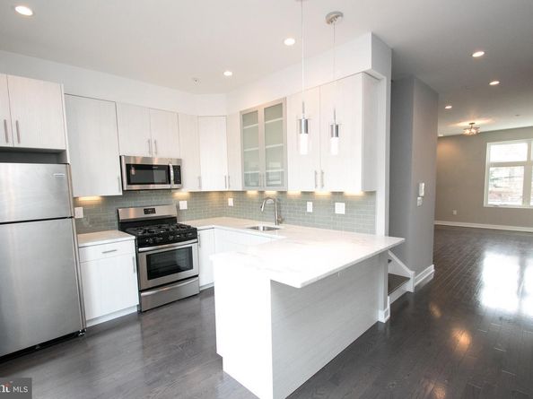 755 N Capitol Street, Philadelphia PA 19130