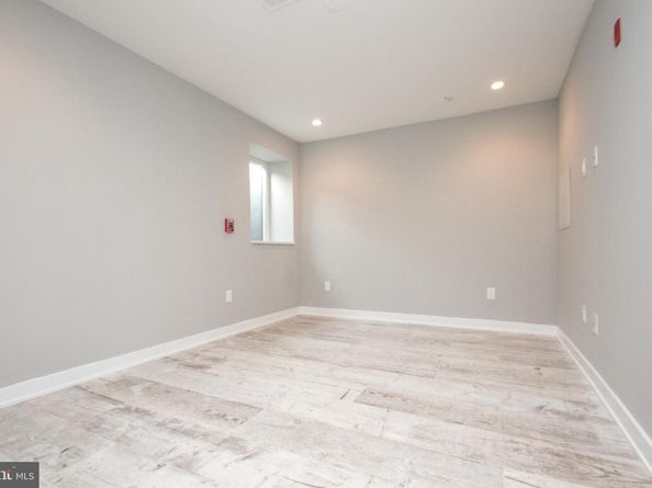 755 N Capitol Street, Philadelphia PA 19130