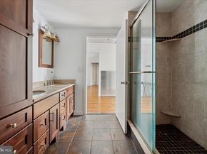 314 N 12TH Street 204, Philadelphia PA 19107
