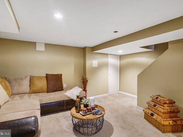 523 Duncan Avenue, Alexandria VA 22301