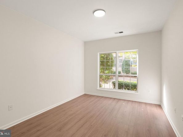 4860 Eisenhower Avenue 180, Alexandria VA 22304