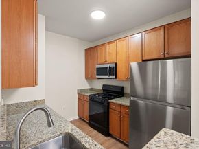 4860 Eisenhower Avenue 180, Alexandria VA 22304