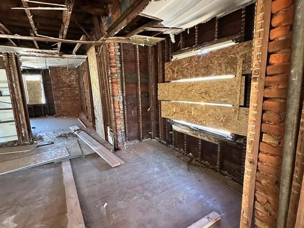 5700 W Oxford Street, Philadelphia PA 19131