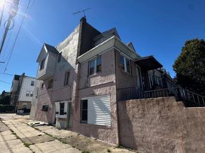 5700 W Oxford Street, Philadelphia PA 19131