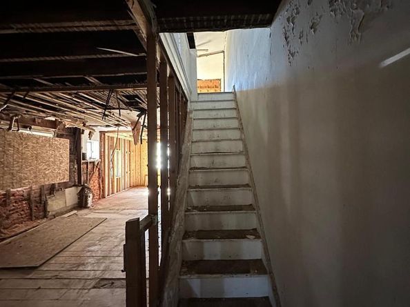 5700 W Oxford Street, Philadelphia PA 19131