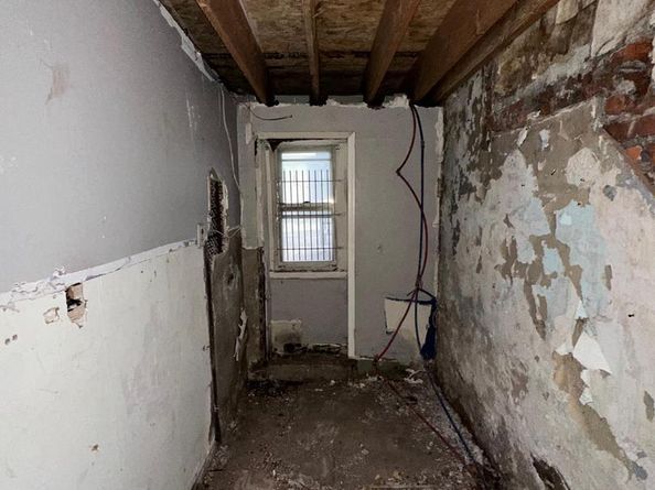 5700 W Oxford Street, Philadelphia PA 19131