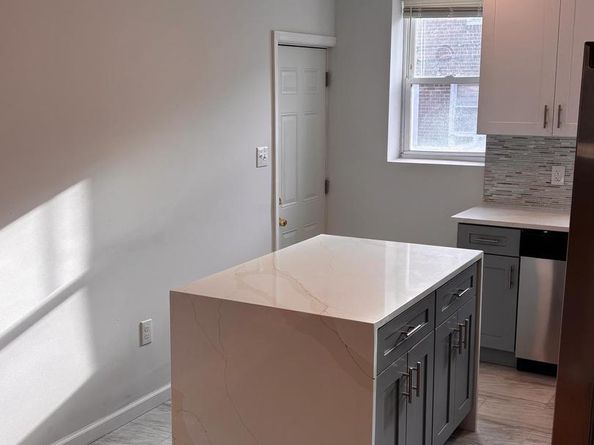 6547 N Bouvier Street, Philadelphia PA 19126