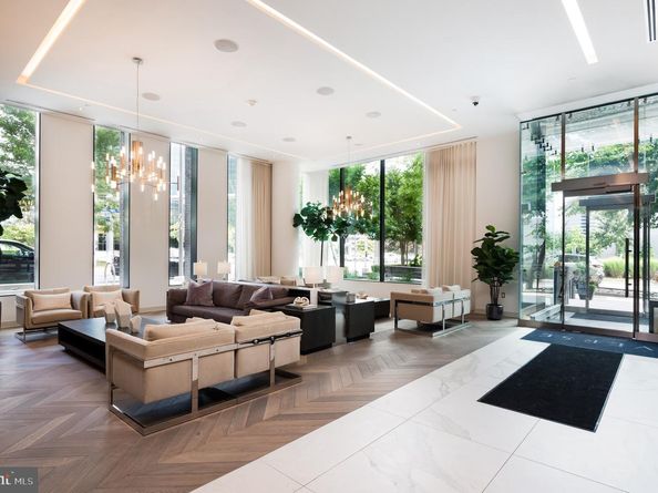1650 Silver Hill Drive 1202, Mclean VA 22102
