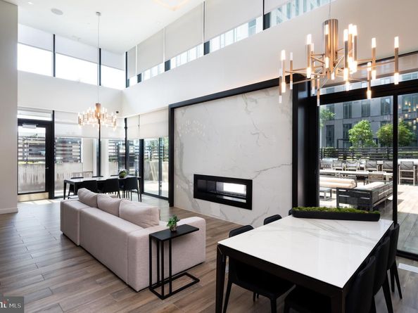1650 Silver Hill Drive 1202, Mclean VA 22102