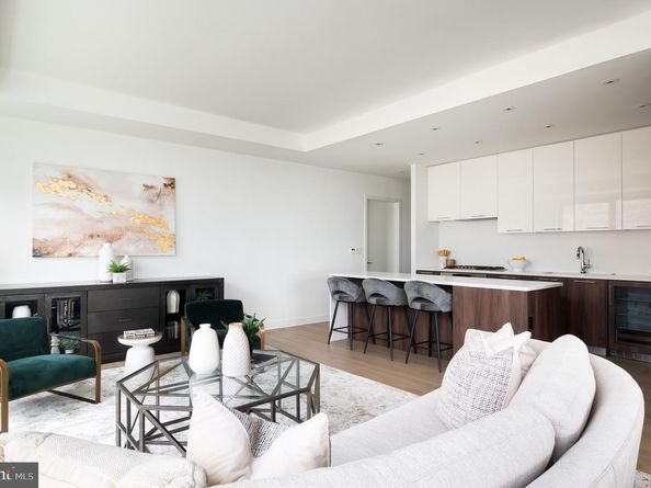 1650 Silver Hill Drive 1202, Mclean VA 22102