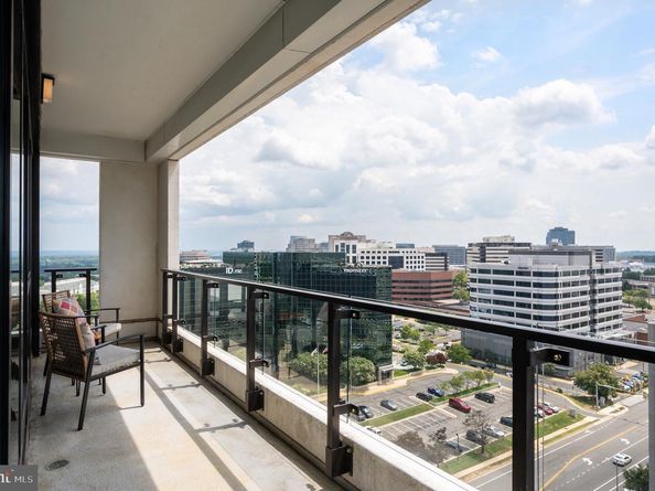 1650 Silver Hill Drive 1202, Mclean VA 22102