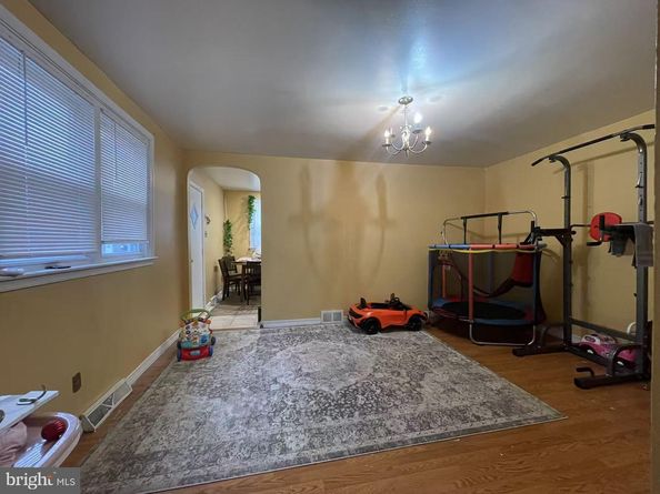 2733 Solly Avenue, Philadelphia PA 19152