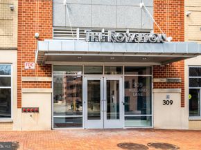 309 Holland Lane 307, Alexandria VA 22314