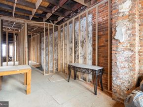 2068 W Glenwood Avenue, Philadelphia PA 19132