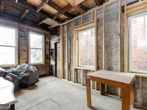 2068 W Glenwood Avenue, Philadelphia PA 19132