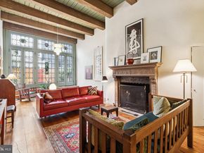 2420 Pine Street, Philadelphia PA 19103