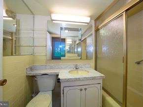2401 Pennsylvania Avenue 14A10, Philadelphia PA 19130