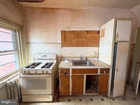 5912 Locust Street, Philadelphia PA 19139