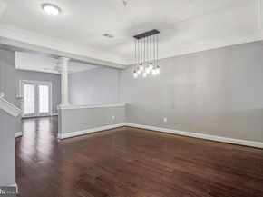 8045 Gatehouse Road 17, Falls Church VA 22042