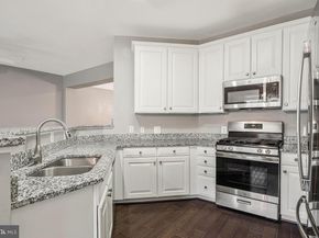 8045 Gatehouse Road 17, Falls Church VA 22042