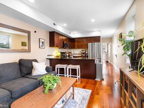 637 N 2nd Street, Philadelphia PA 19123