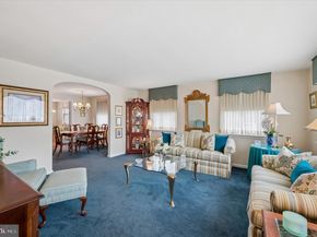 8637 Bridle Road, Philadelphia PA 19115