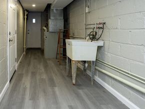 6911 Oxford Avenue, Philadelphia PA 19111