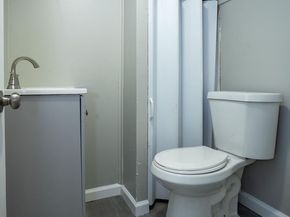 6911 Oxford Avenue, Philadelphia PA 19111