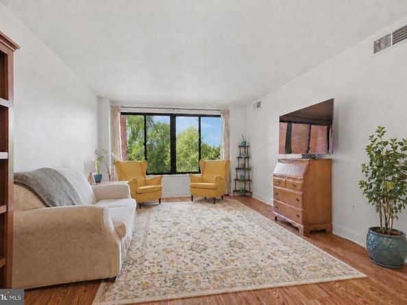 3114 Wisconsin Avenue NW 302, Washington DC 20016