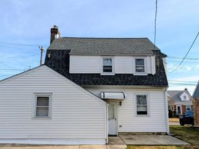 542 Crum Lynne Road, Ridley Park PA 19078