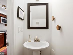 924 9TH Street NE, Washington DC 20002