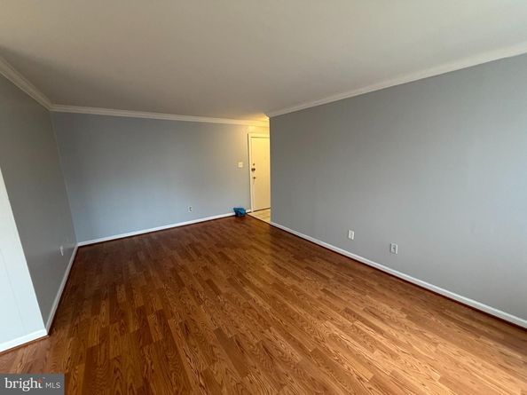 2908 Kings Chapel Road 03/12, Falls Church VA 22042