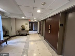 1001 City Avenue E404, Wynnewood PA 19096