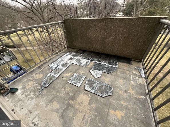 1001 City Avenue E404, Wynnewood PA 19096