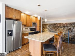 331 N Front Street 1, Philadelphia PA 19106