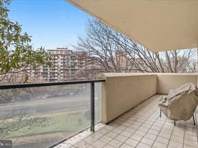 1101 S Arlington Ridge Road 201, Arlington VA 22202