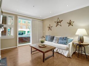 621 N Saint Asaph Street 109, Alexandria VA 22314