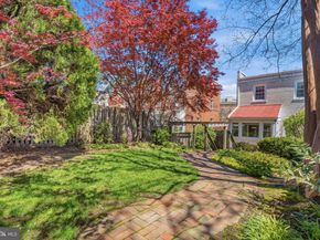 4228 40TH Street NW, Washington DC 20016