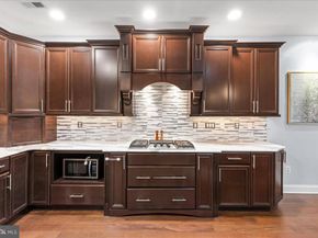 311 Saint James Drive, Langhorne PA 19047