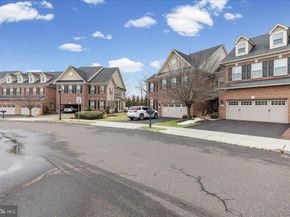 311 Saint James Drive, Langhorne PA 19047