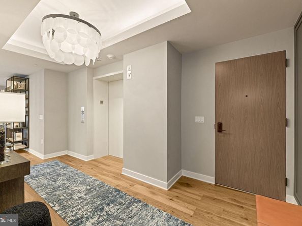 1781 N Pierce Street 1001, Arlington VA 22209