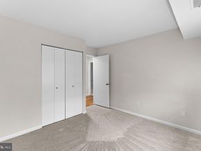 221 N Emory Drive 8, Sterling VA 20164