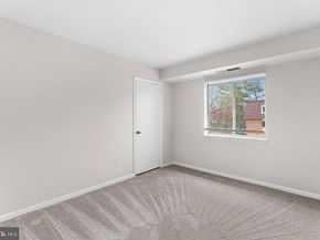 221 N Emory Drive 8, Sterling VA 20164